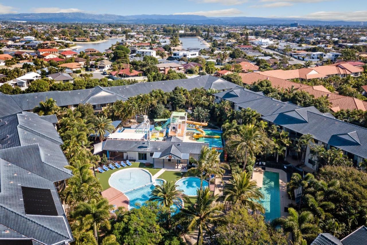 Family In A Unique - Next To Splash Zone For Kids And Restaurant Apartment